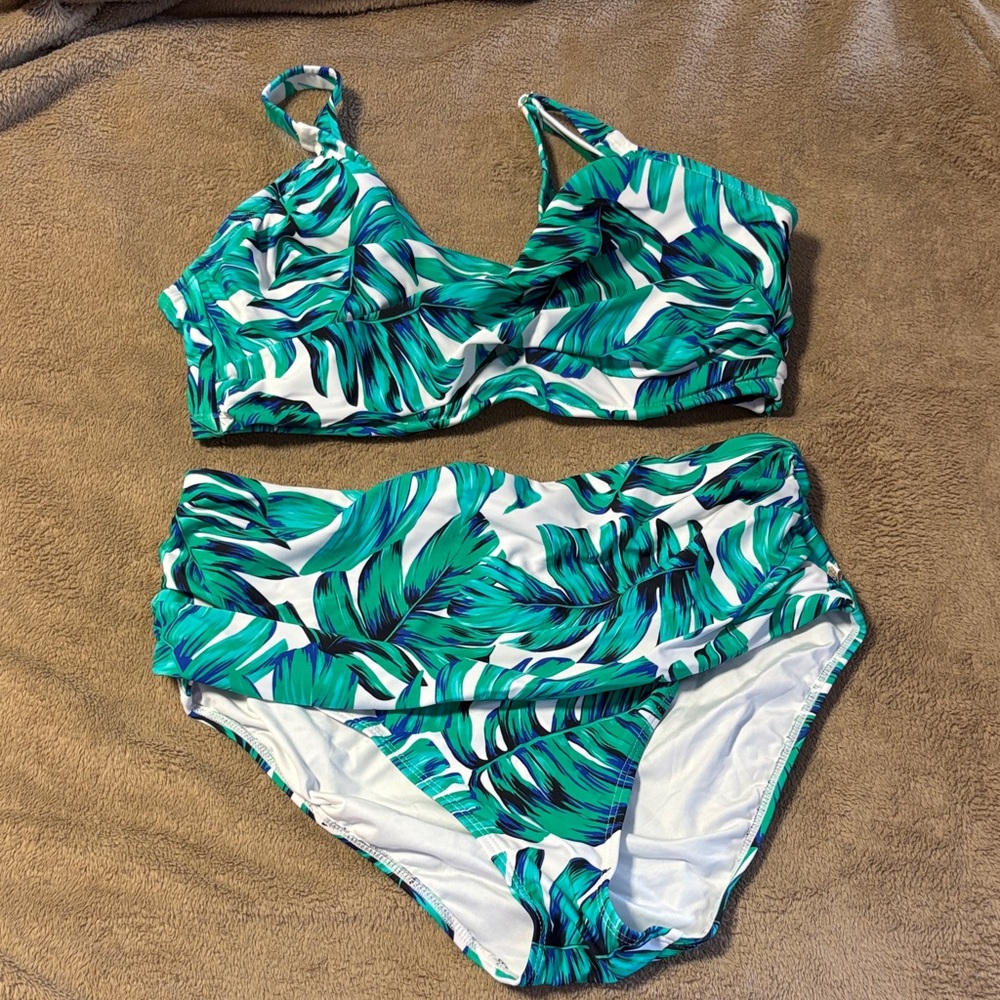 La Vie En Rose Aqua and White Bikini